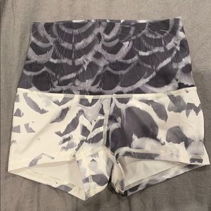 LULULEMON SPANDEX SHORTS